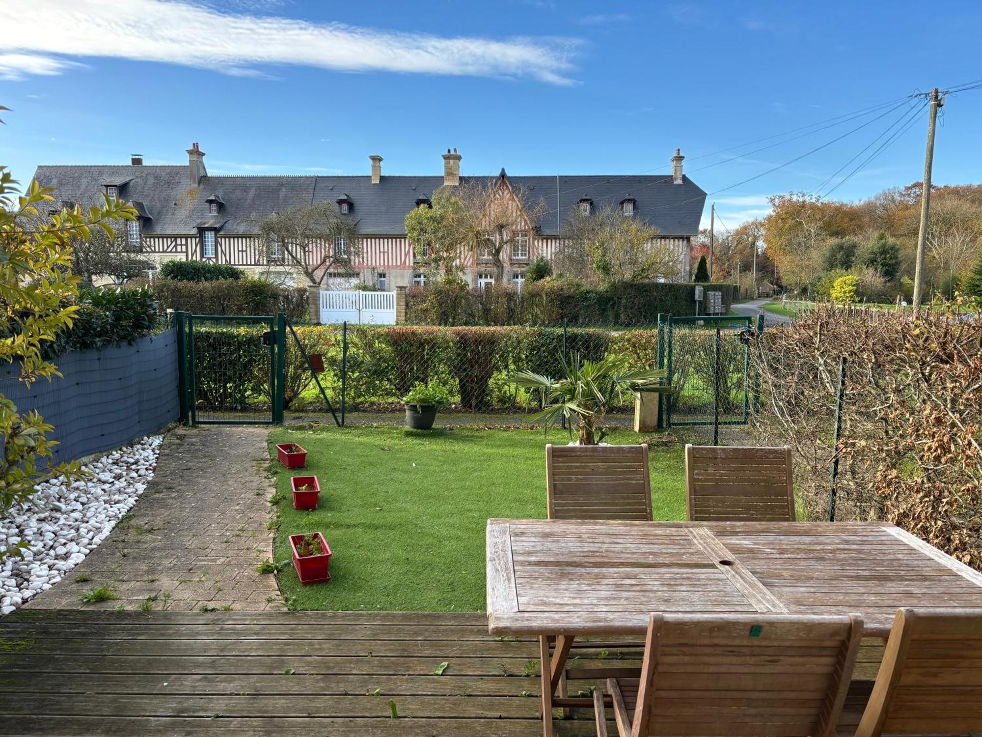 Les Douves Duplex 5 Personnes Lumineux Avec Jardin Et Terrasse Amenagee , Vue Sur Chateau A 5Mn De La Mer, Proche Omaha Beach Et Bayeux Commes 外观 照片