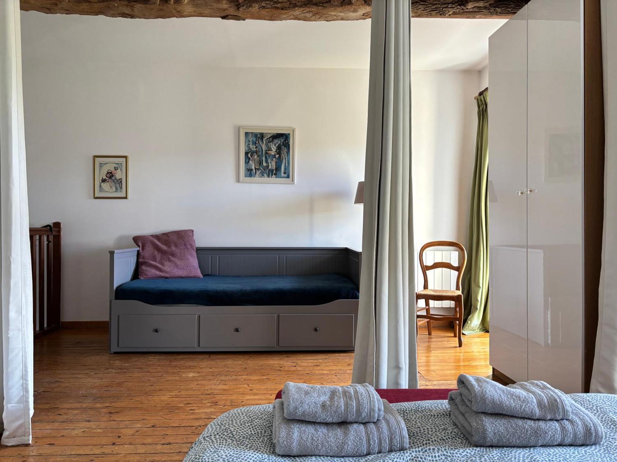 Les Douves Duplex 5 Personnes Lumineux Avec Jardin Et Terrasse Amenagee , Vue Sur Chateau A 5Mn De La Mer, Proche Omaha Beach Et Bayeux Commes 外观 照片