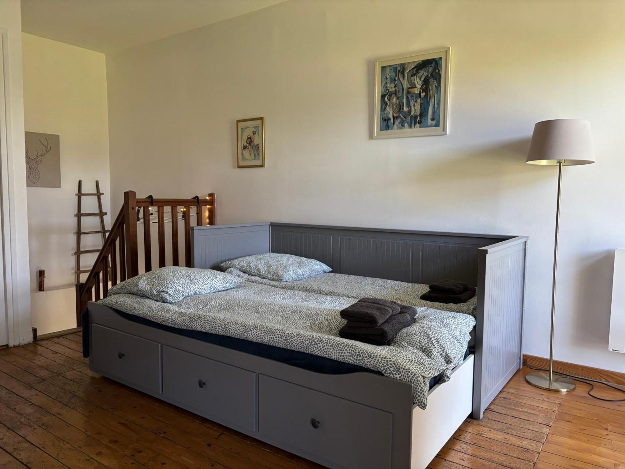 Les Douves Duplex 5 Personnes Lumineux Avec Jardin Et Terrasse Amenagee , Vue Sur Chateau A 5Mn De La Mer, Proche Omaha Beach Et Bayeux Commes 外观 照片
